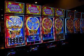 rr881 Live Casino